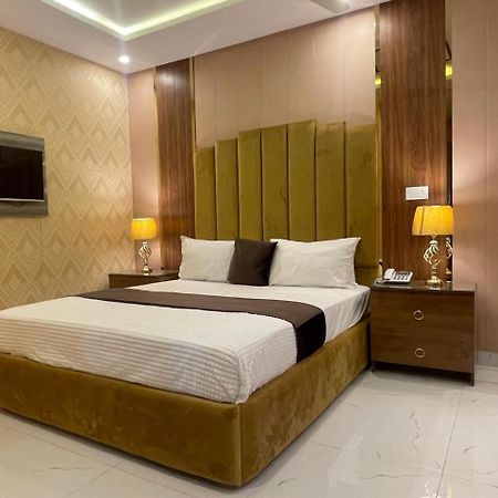 Hotel Croydon International Rawalpindi Extérieur photo