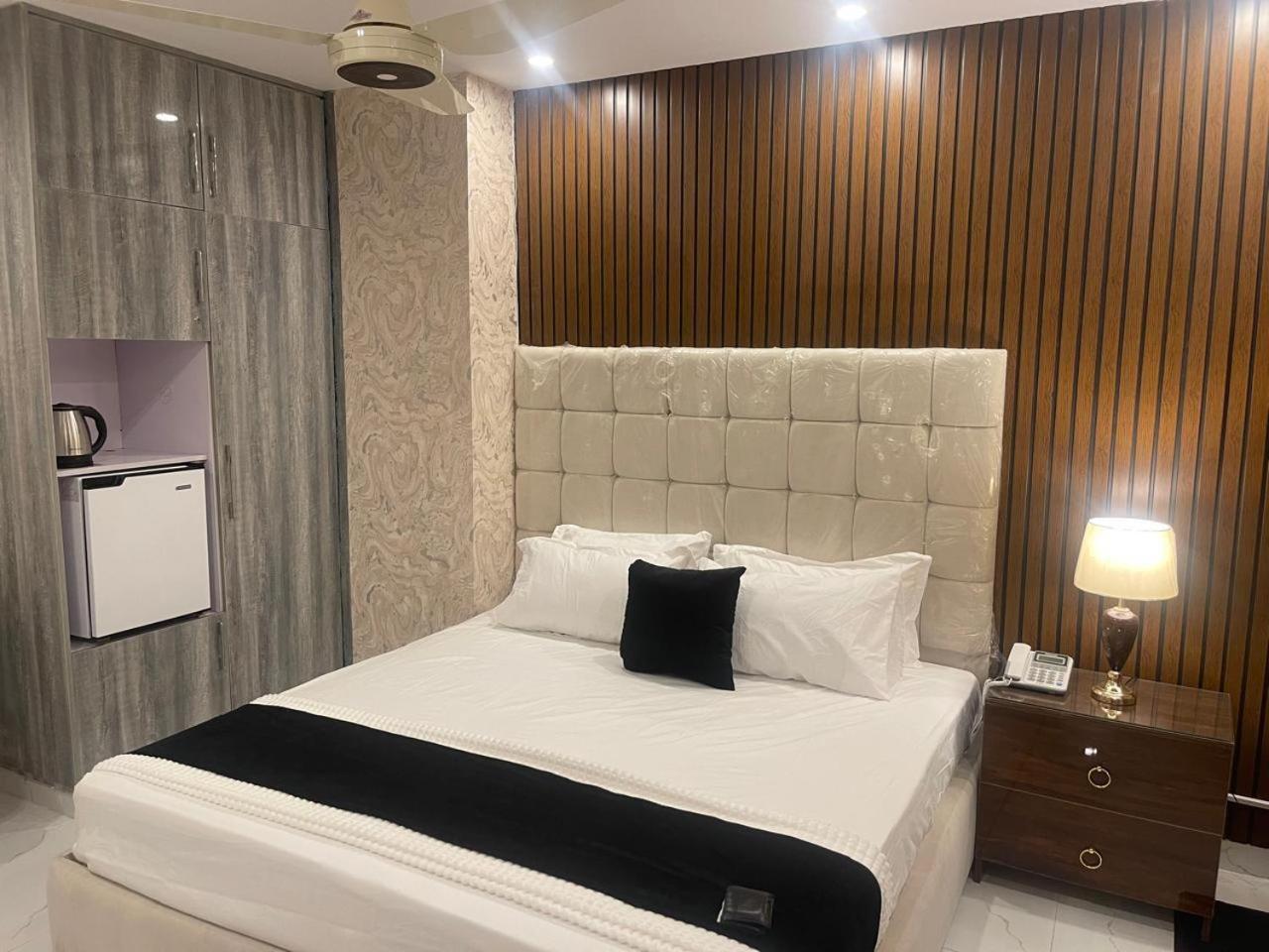 Hotel Croydon International Rawalpindi Extérieur photo