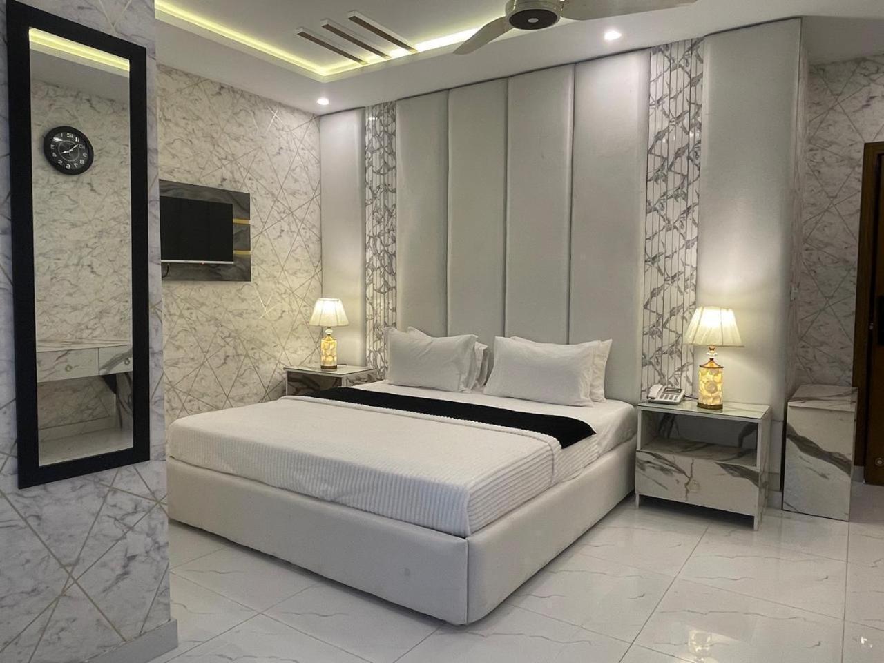Hotel Croydon International Rawalpindi Extérieur photo