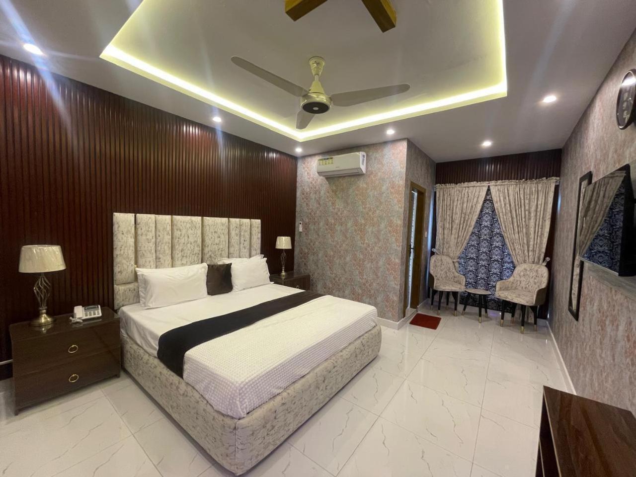 Hotel Croydon International Rawalpindi Extérieur photo