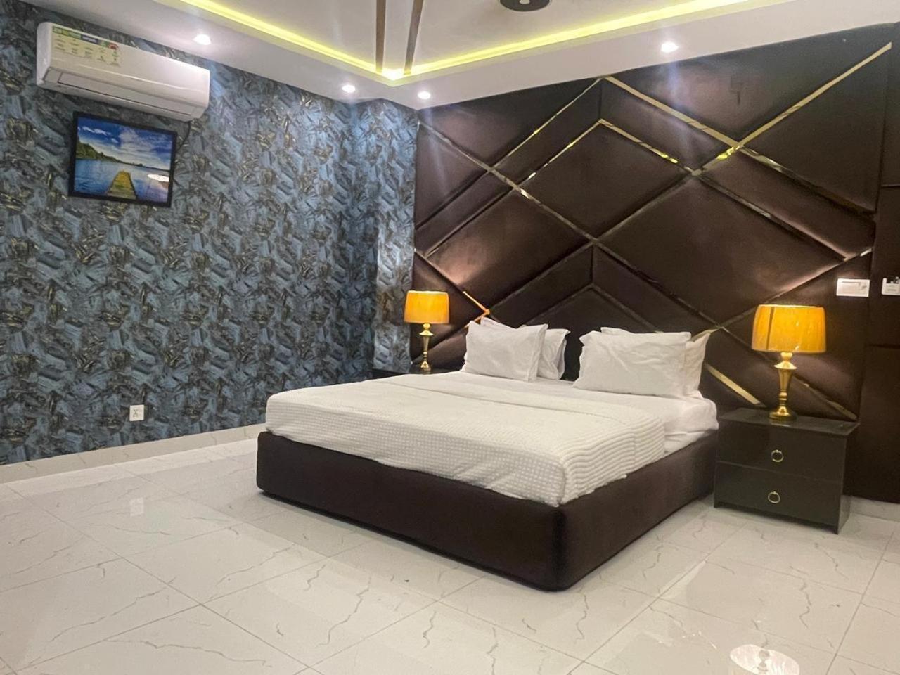Hotel Croydon International Rawalpindi Extérieur photo