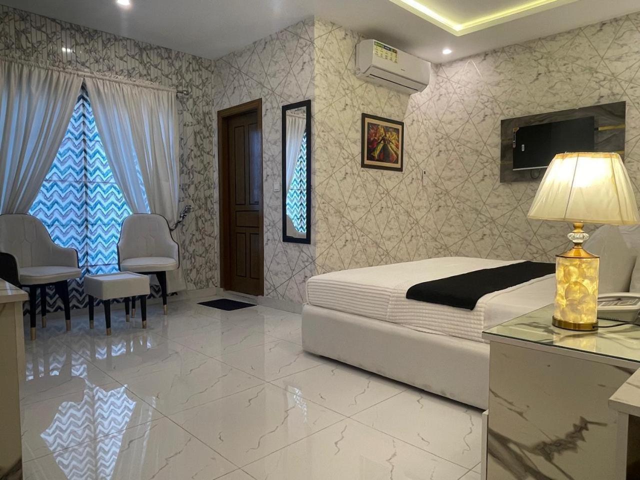 Hotel Croydon International Rawalpindi Extérieur photo