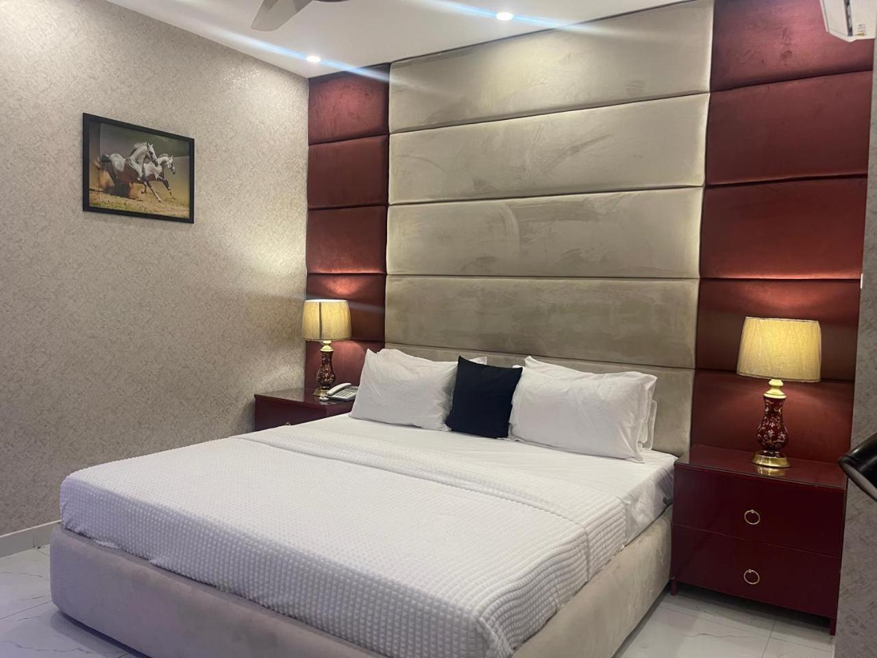 Hotel Croydon International Rawalpindi Extérieur photo