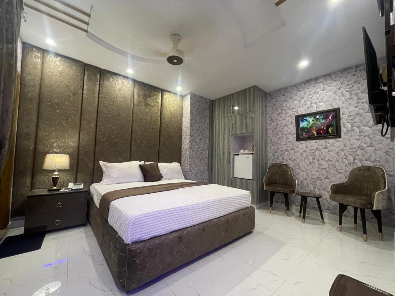 Hotel Croydon International Rawalpindi Extérieur photo